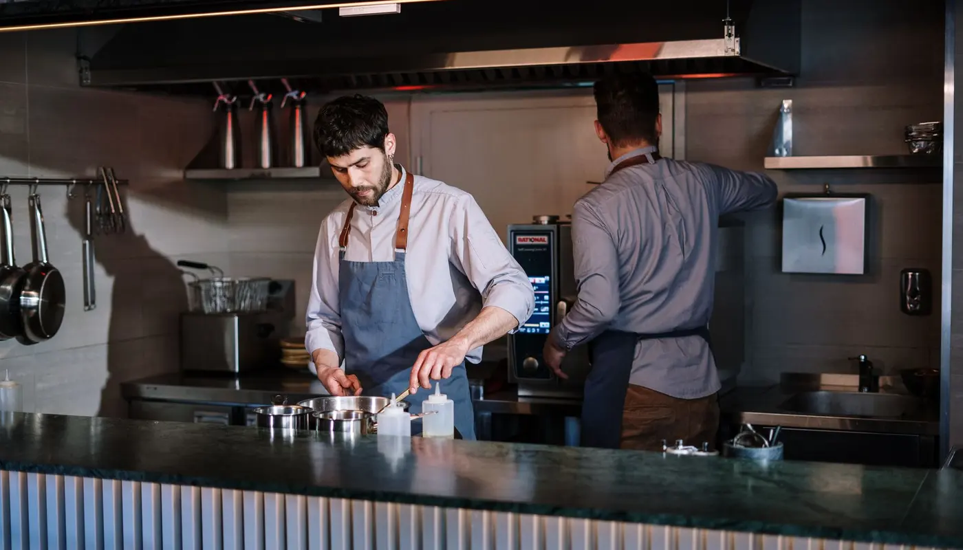 AMC for Commercial Kitchen Equipment: What to Negotiate 2026 — Hospiverse India