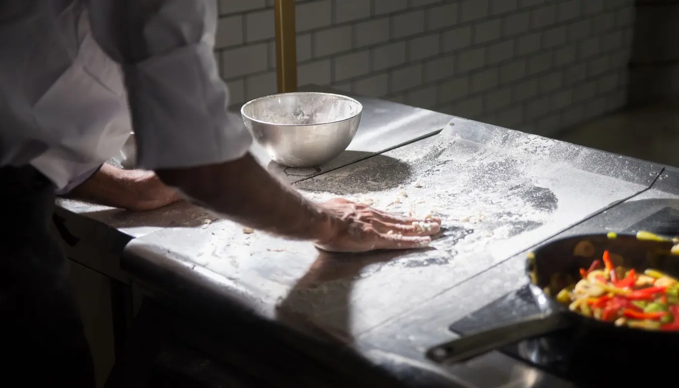 Common Mistakes Buying Commercial Kitchen Equipment 2026 — Hospiverse India