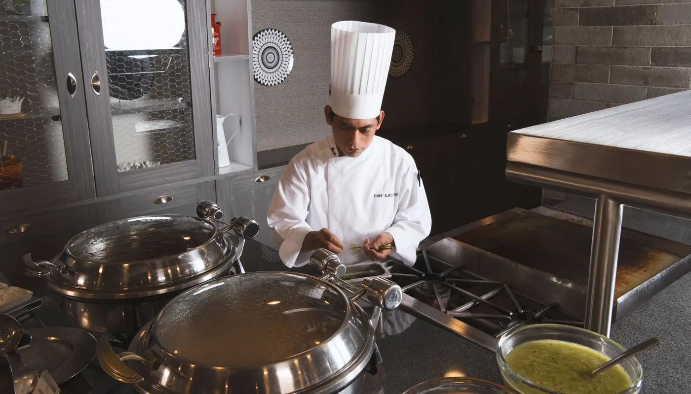 Gas vs Induction Ranges: Choosing Wisely for a New Indian Restaurant Kitchen