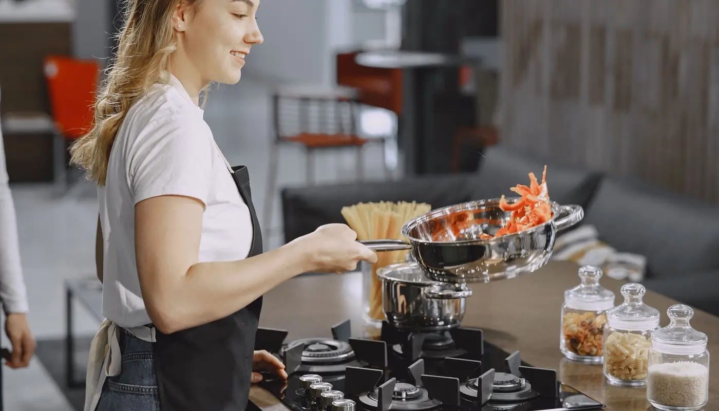 Induction vs Gas Ranges for Commercial Kitchens 2026 — Hospiverse India