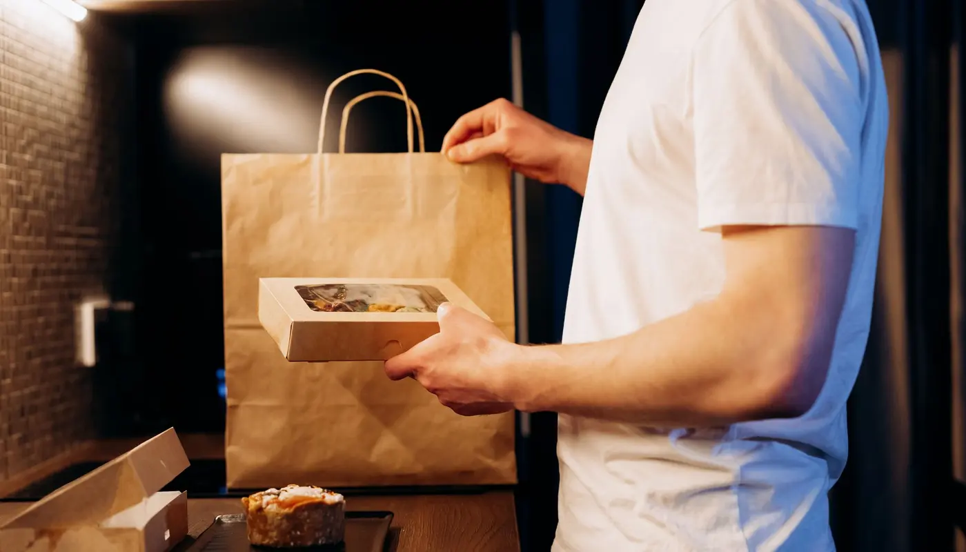 Omnichannel F&B: Taking a Delivery-First Brand into Airports & High Streets