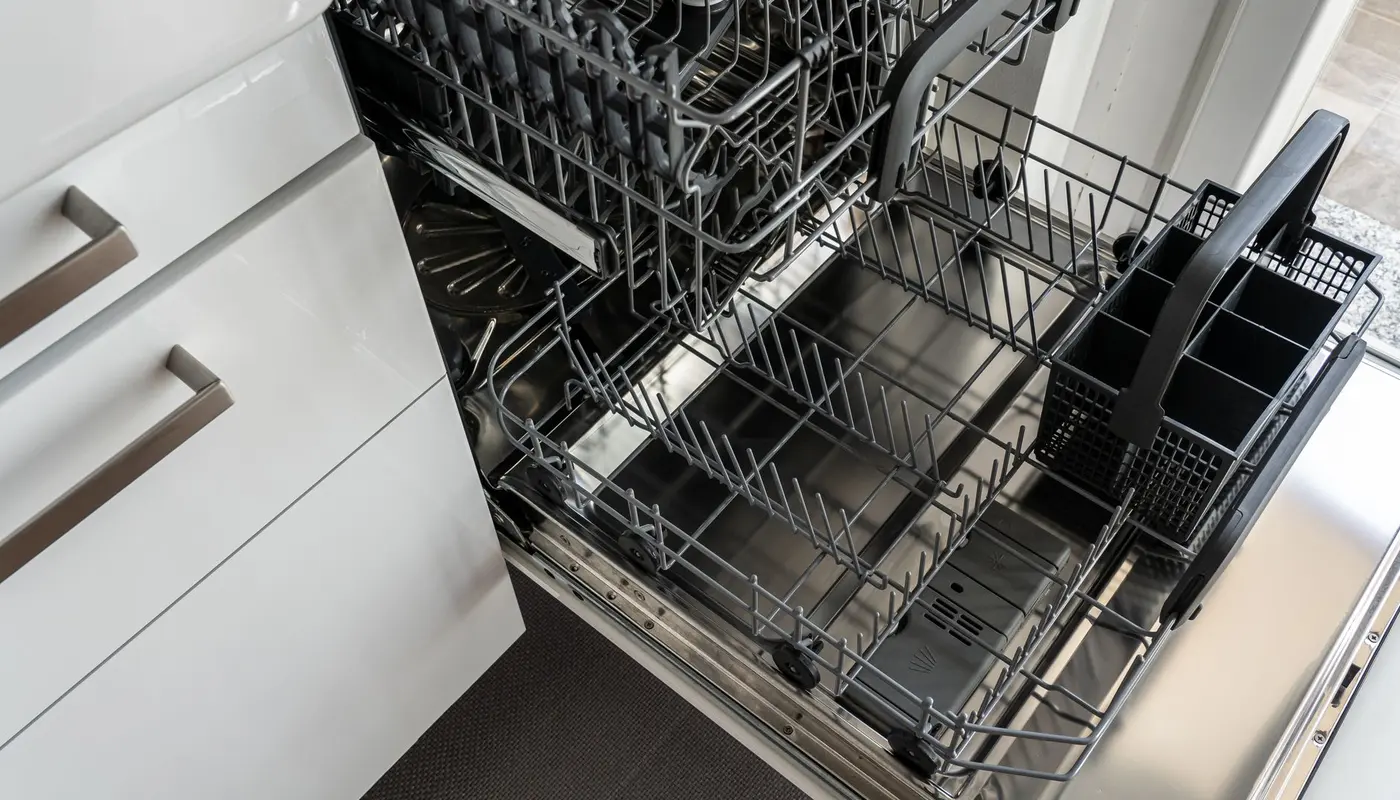 Reduce Water and Chemicals with Modern Dishwashers 2026 — Hospiverse India